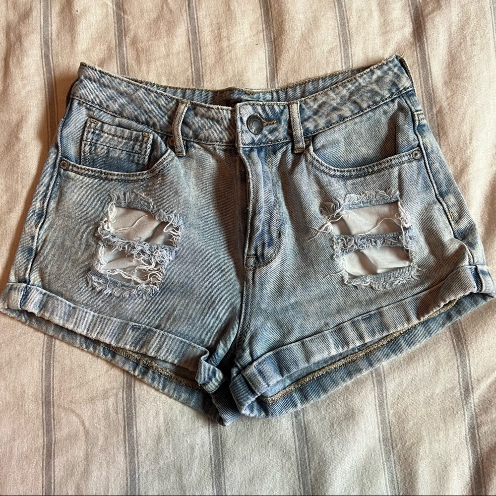 Kendall and Kylie High Rise Jean Shorts Size 5